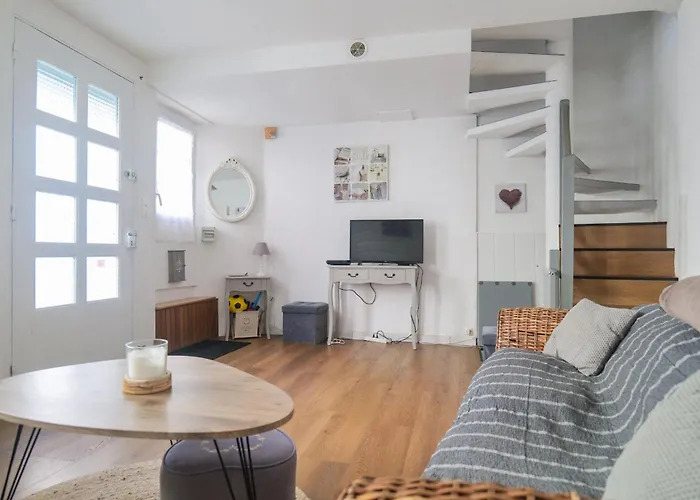 Maison Mitoyenne Coeur De A Deux Pas Du Port De Peche Et De La - 6 Personnes 度假居